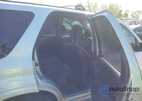 2005 Ford Escape Limited from USA, damaged, VIN 1FMYU04135KB68930